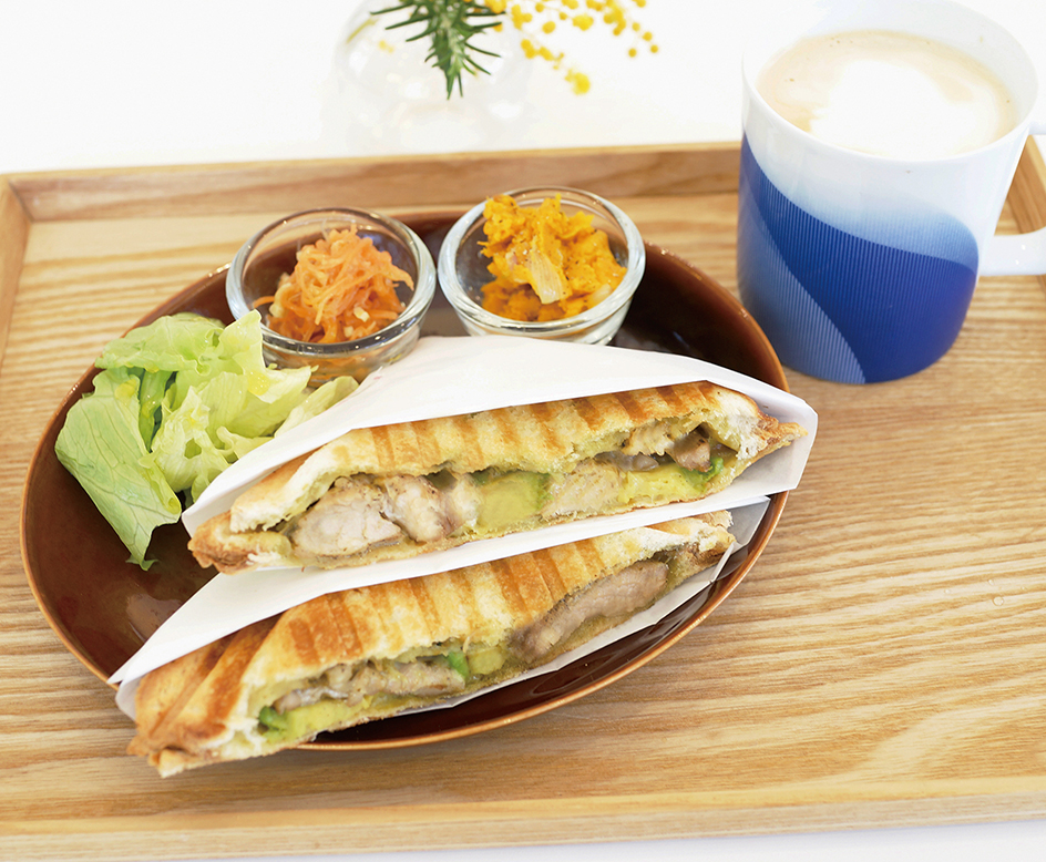 うみとやまと カフェ　ホットサンドセット