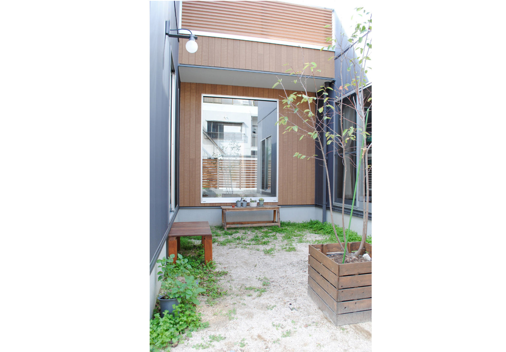 中庭を楽しむ家　住宅新築工事