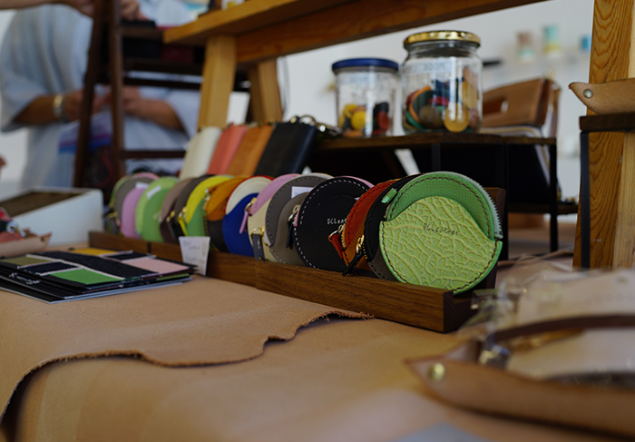 うみとやまと DCLeather 革のキーホルダーWorkshop